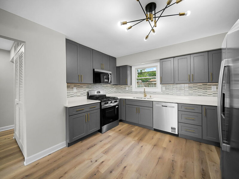 132 N Pinecrest Road Bolingbrook IL 60440