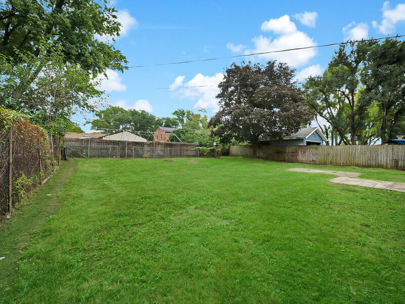 132 N Pinecrest Road Bolingbrook IL 60440
