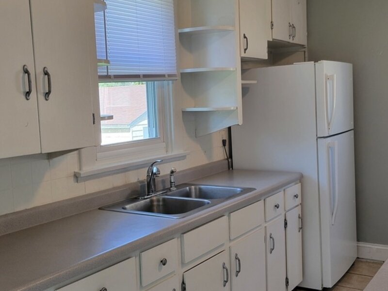 1734 Davie Street Davenport IA 52804