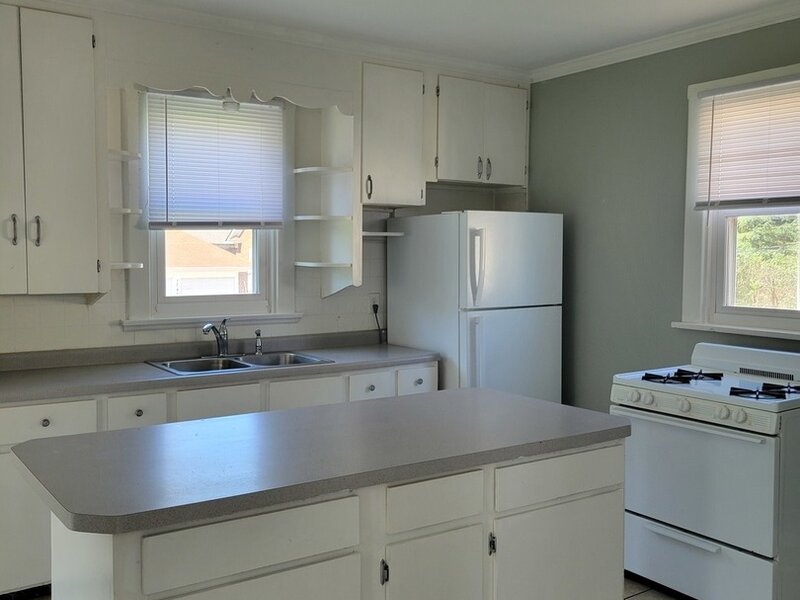 1734 Davie Street Davenport IA 52804