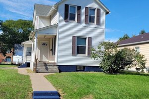 Photo of 1734 Davie Street Davenport IA 52804