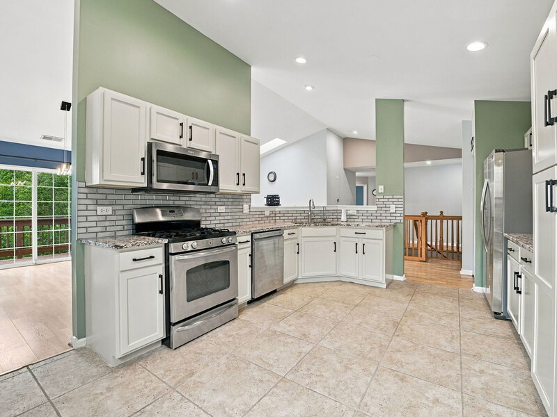 2469 Stoughton Circle Aurora IL 60502