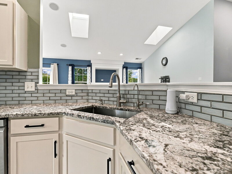 2469 Stoughton Circle Aurora IL 60502