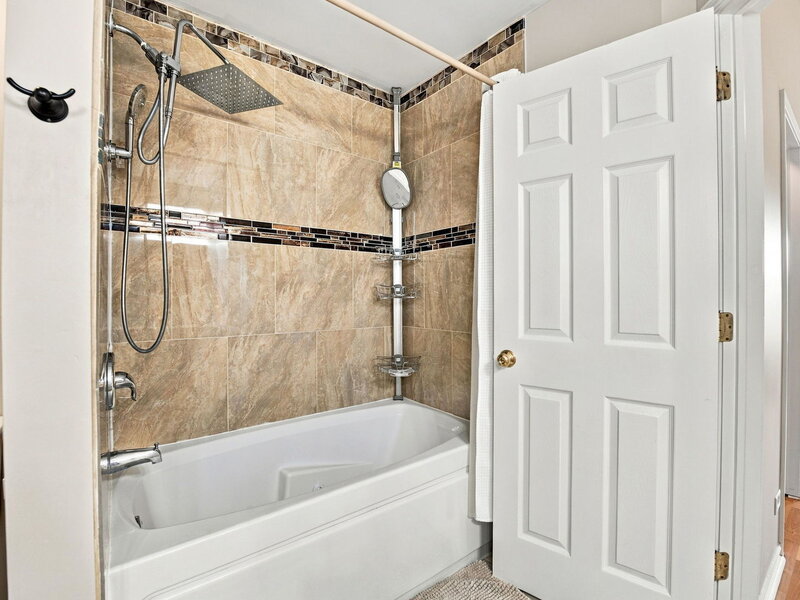 2469 Stoughton Circle Aurora IL 60502