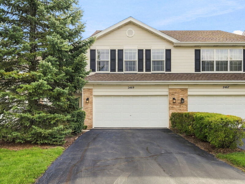 2469 Stoughton Circle Aurora IL 60502