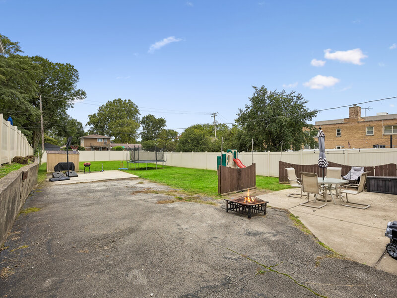 9824 S Campbell Avenue Evergreen Park IL 60805