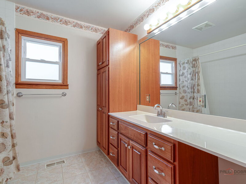 39152 N West End Drive Spring Grove IL 60081
