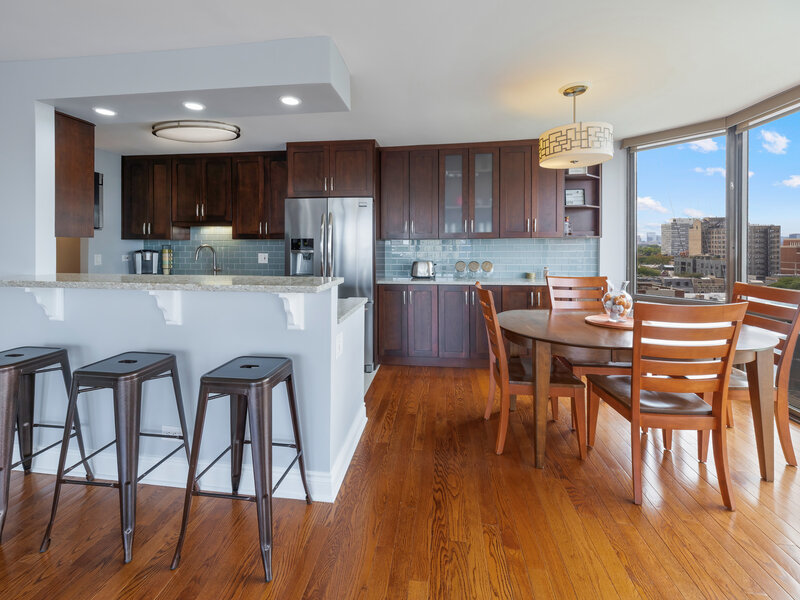2650 N Lakeview Avenue Chicago IL 60614
