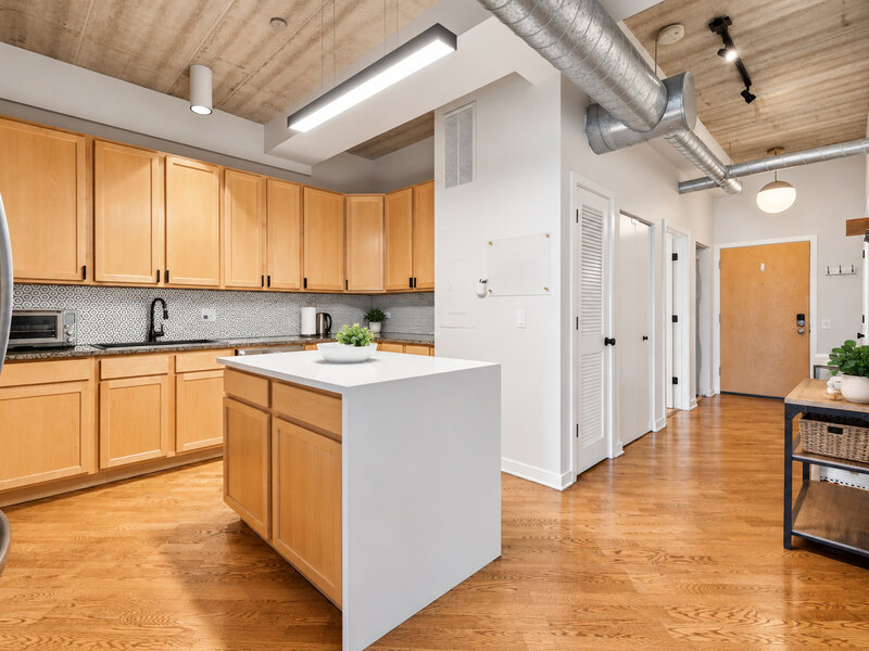3260 N Clark Street Chicago IL 60657