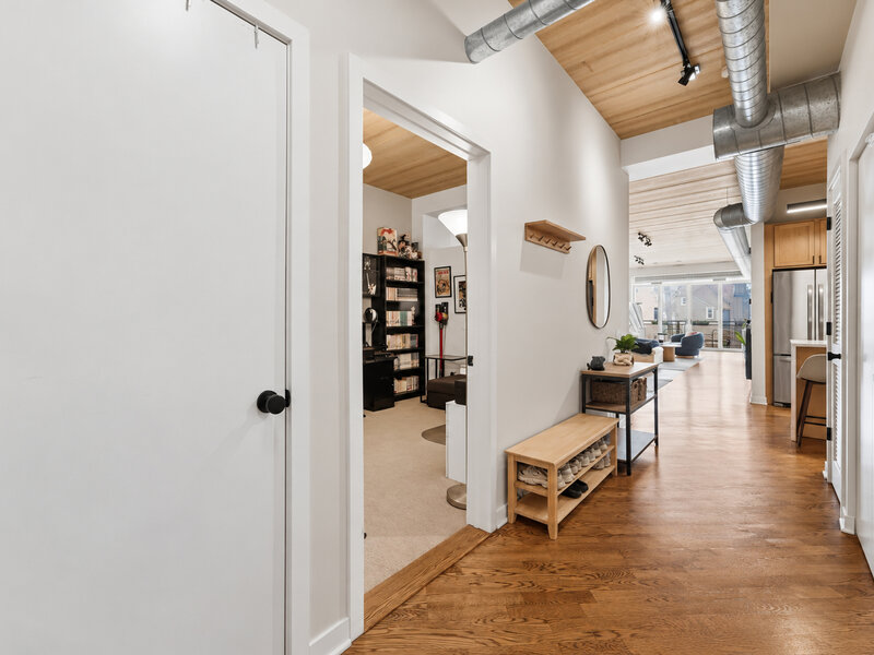 3260 N Clark Street Chicago IL 60657