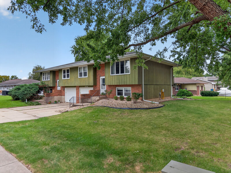 1520 Adams Street Ottawa IL 61350