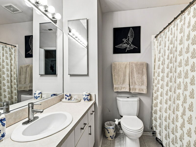 375 W Erie Street Chicago IL 60654