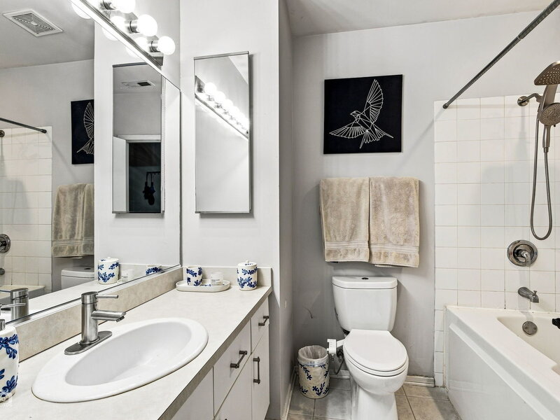 375 W Erie Street Chicago IL 60654