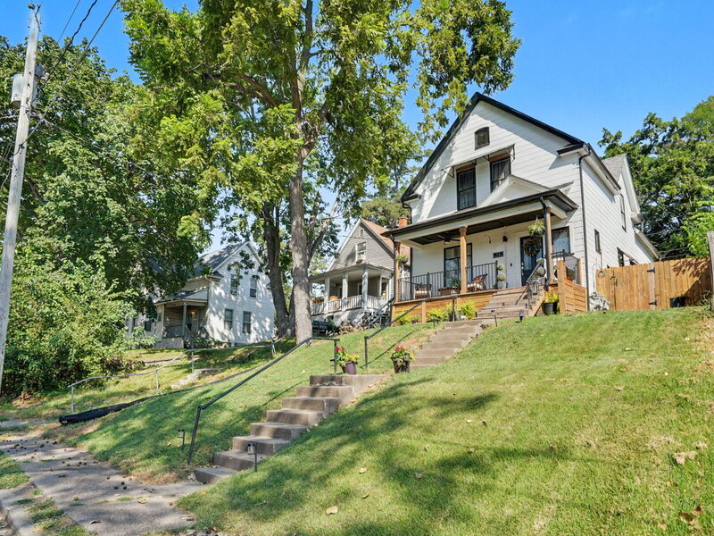 1718 W 9th Street Davenport IA 52804