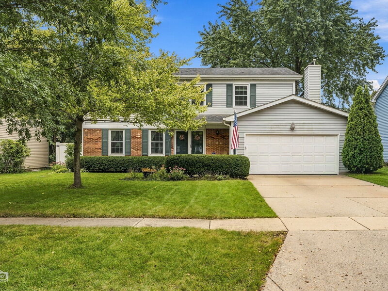 763 Concord Drive Crystal Lake IL 60014