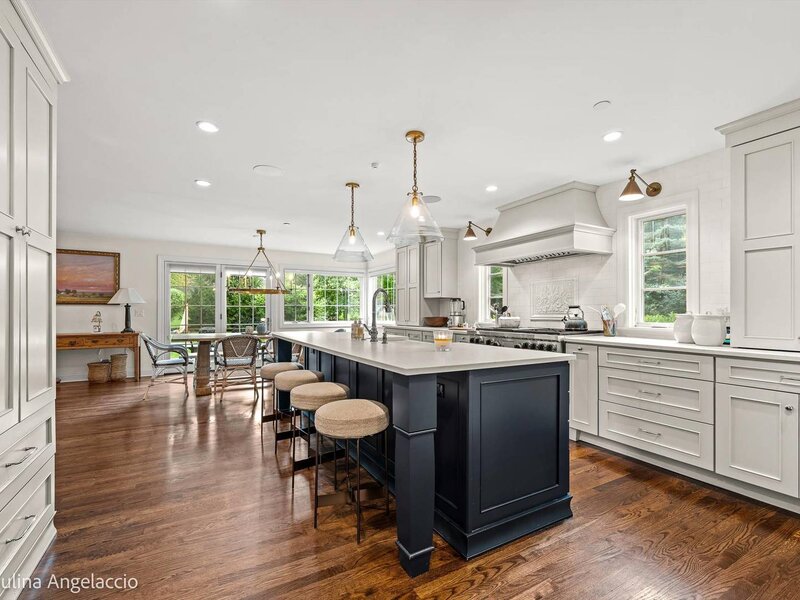 743 S Country Drive Barrington IL 60010