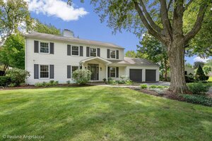 Photo of 743 S Country Drive Barrington IL 60010