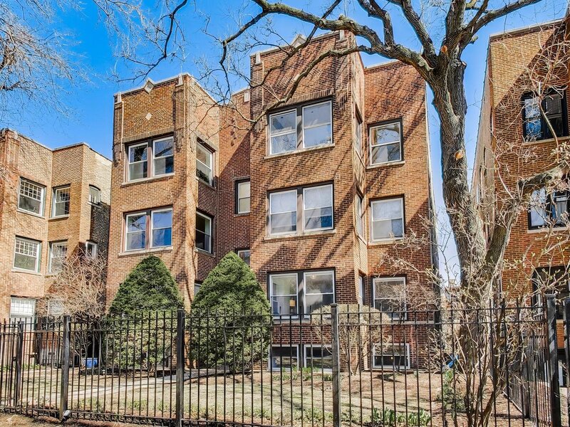 4411 N Beacon Street Chicago IL 60640