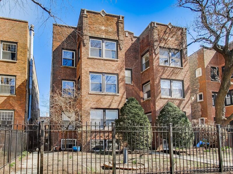 4411 N Beacon Street Chicago IL 60640