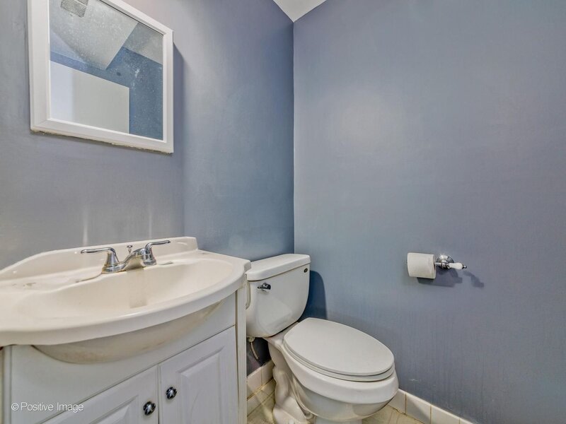 627 N Carroll Parkway Glenwood IL 60425