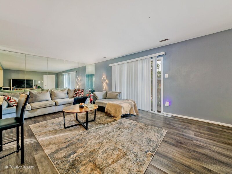 627 N Carroll Parkway Glenwood IL 60425
