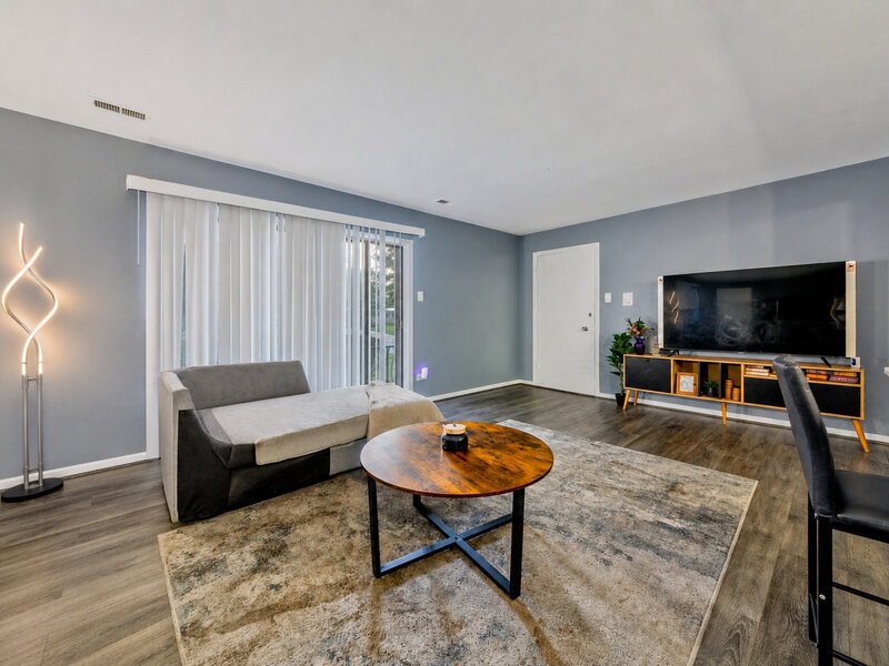 627 N Carroll Parkway Glenwood IL 60425