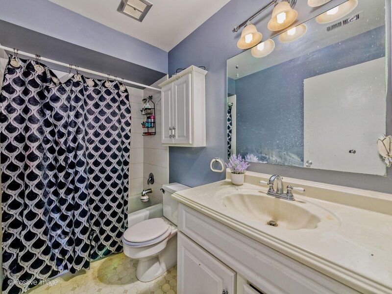 627 N Carroll Parkway Glenwood IL 60425