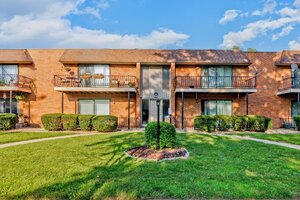 Photo of 627 N Carroll Parkway Glenwood IL 60425 Unit 105
