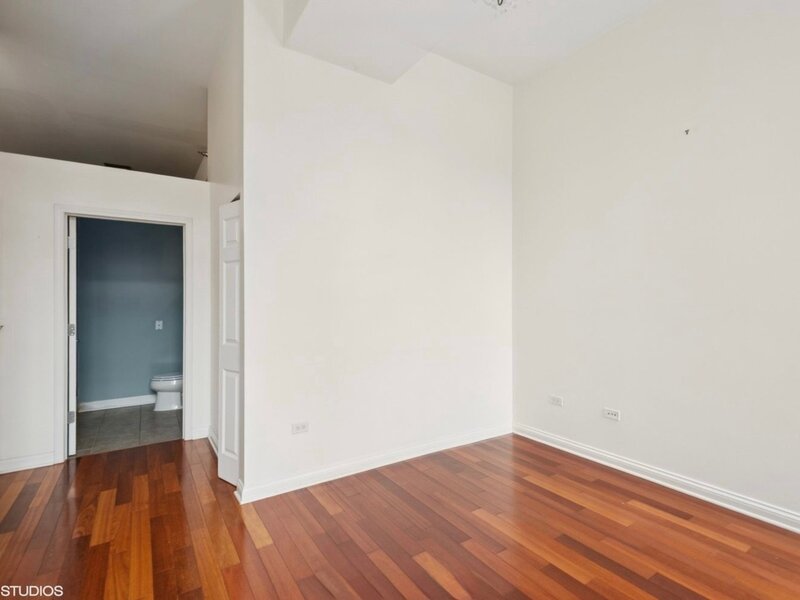 8 W Monroe Street Chicago IL 60603