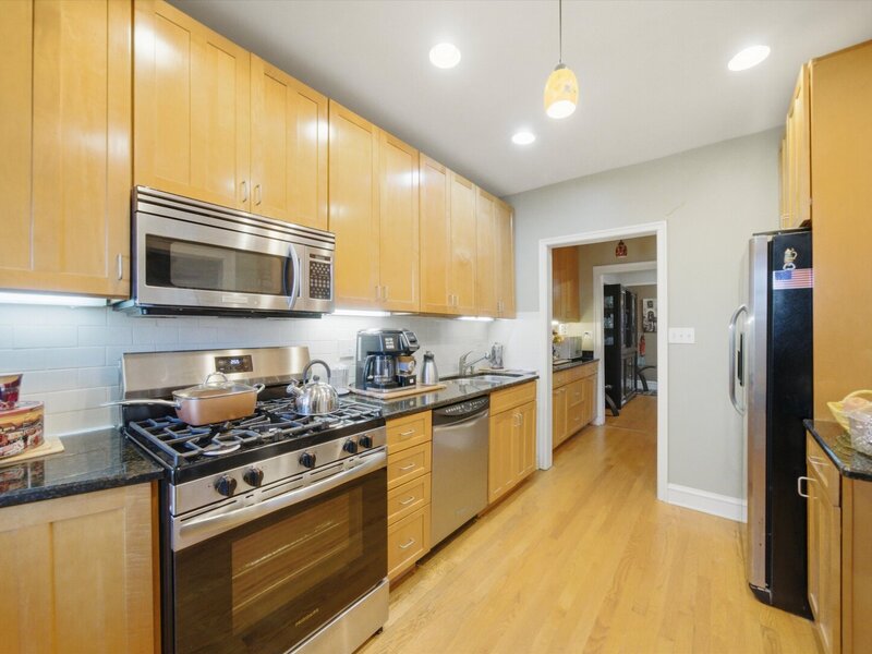 6211 N Mozart Street Chicago IL 60659