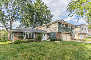 Photo of 864 Pinehurst Lane Schaumburg IL 60193