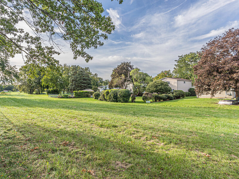 864 Pinehurst Lane Schaumburg IL 60193