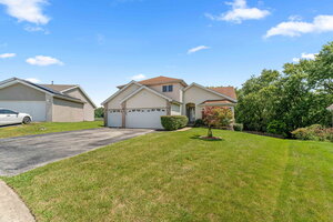 Photo of 230 Lakeview Court Steger IL 60475