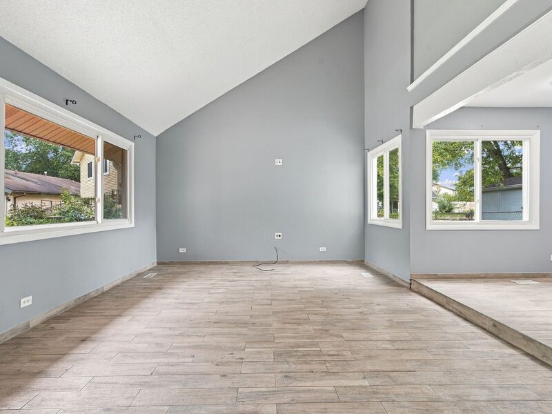 1650 Beverly Court Hanover Park IL 60133