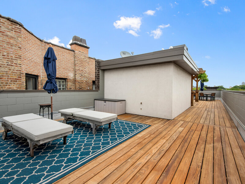2147 N Southport Avenue Chicago IL 60614