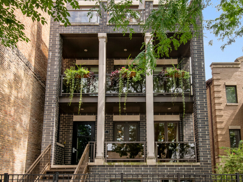 2147 N Southport Avenue Chicago IL 60614