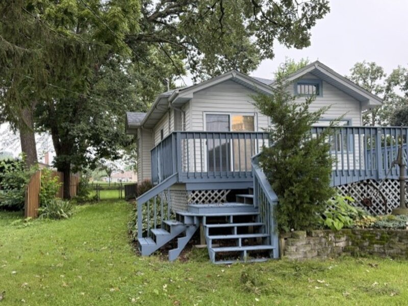 414 W Park Avenue Round Lake IL 60073