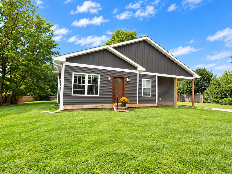 16 Grove Street Bristol IL 60512