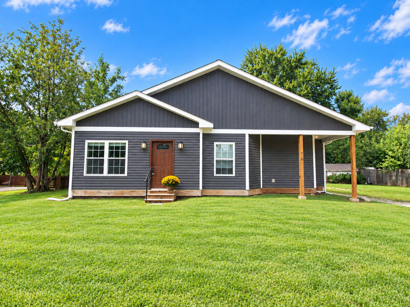 16 Grove Street Bristol IL 60512