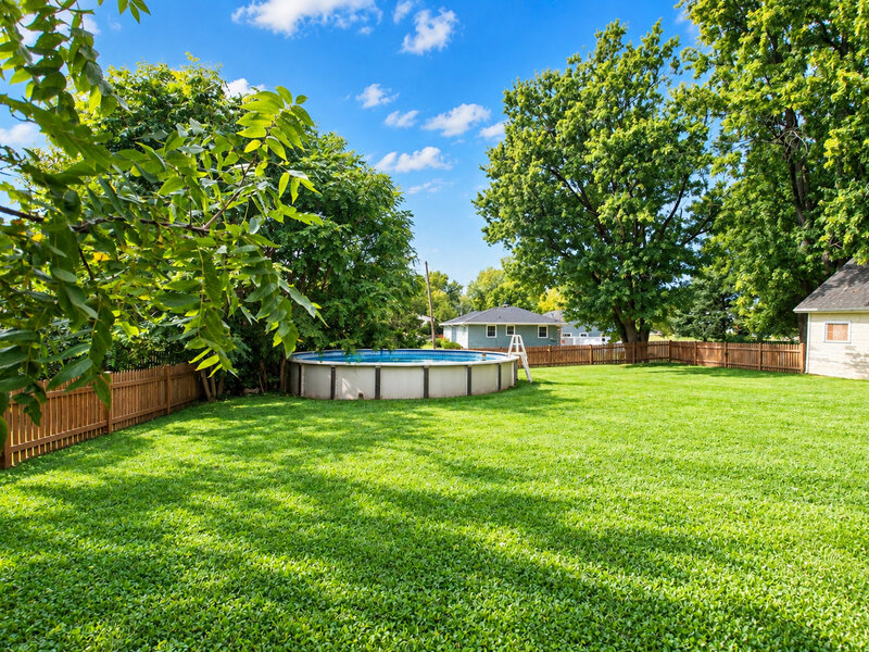 16 Grove Street Bristol IL 60512