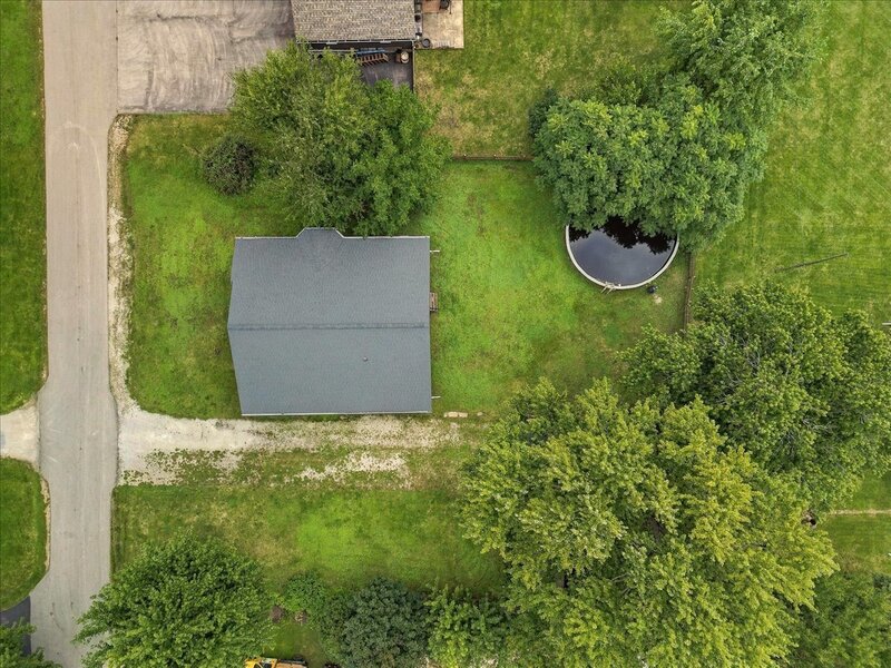 16 Grove Street Bristol IL 60512