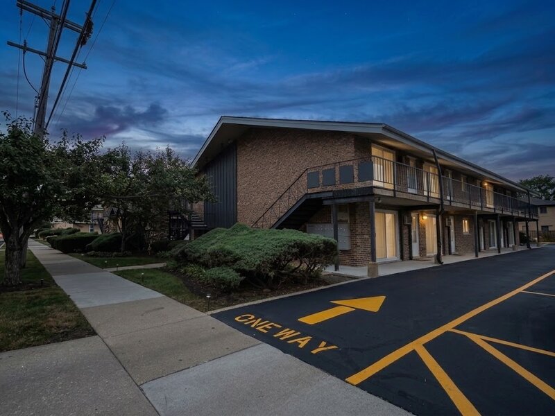 3721 Ruby Street Schiller Park IL 60176
