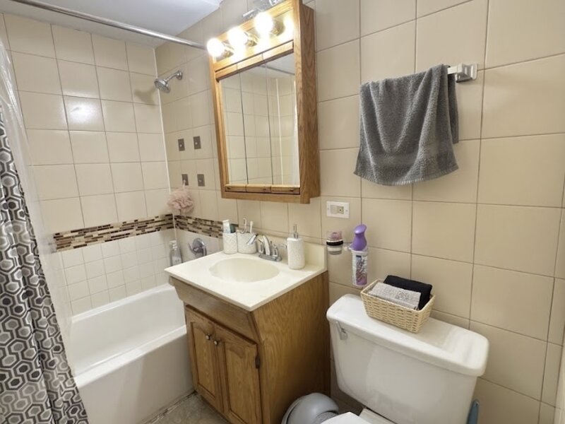 3721 Ruby Street Schiller Park IL 60176