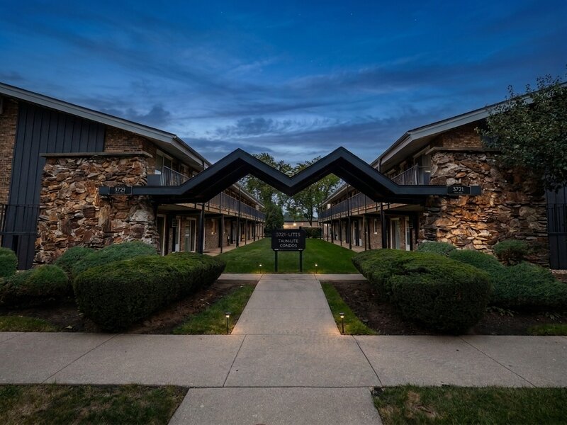 3721 Ruby Street Schiller Park IL 60176