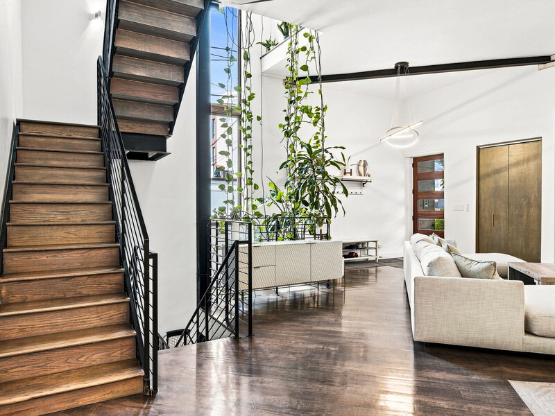 2029 W George Street Chicago IL 60618