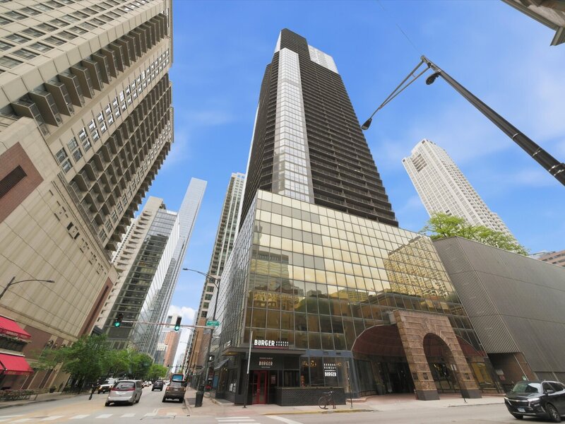10 E Ontario Street Chicago IL 60611