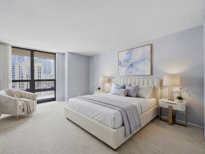 10 E Ontario Street Chicago IL 60611
