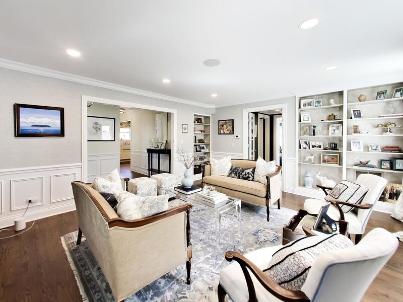 833 E Rockland Road Libertyville IL 60048