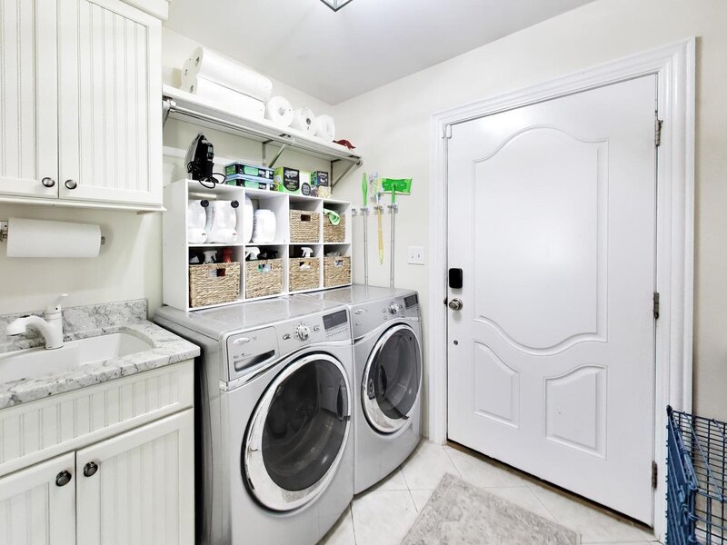 833 E Rockland Road Libertyville IL 60048