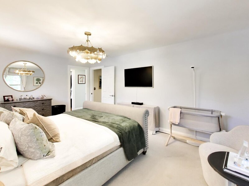 833 E Rockland Road Libertyville IL 60048